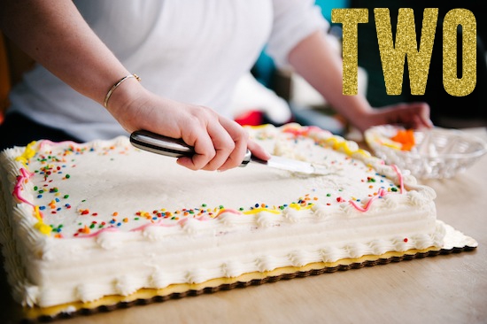 DIY Wedding Cake Grocery Store Sheet Cake (20)