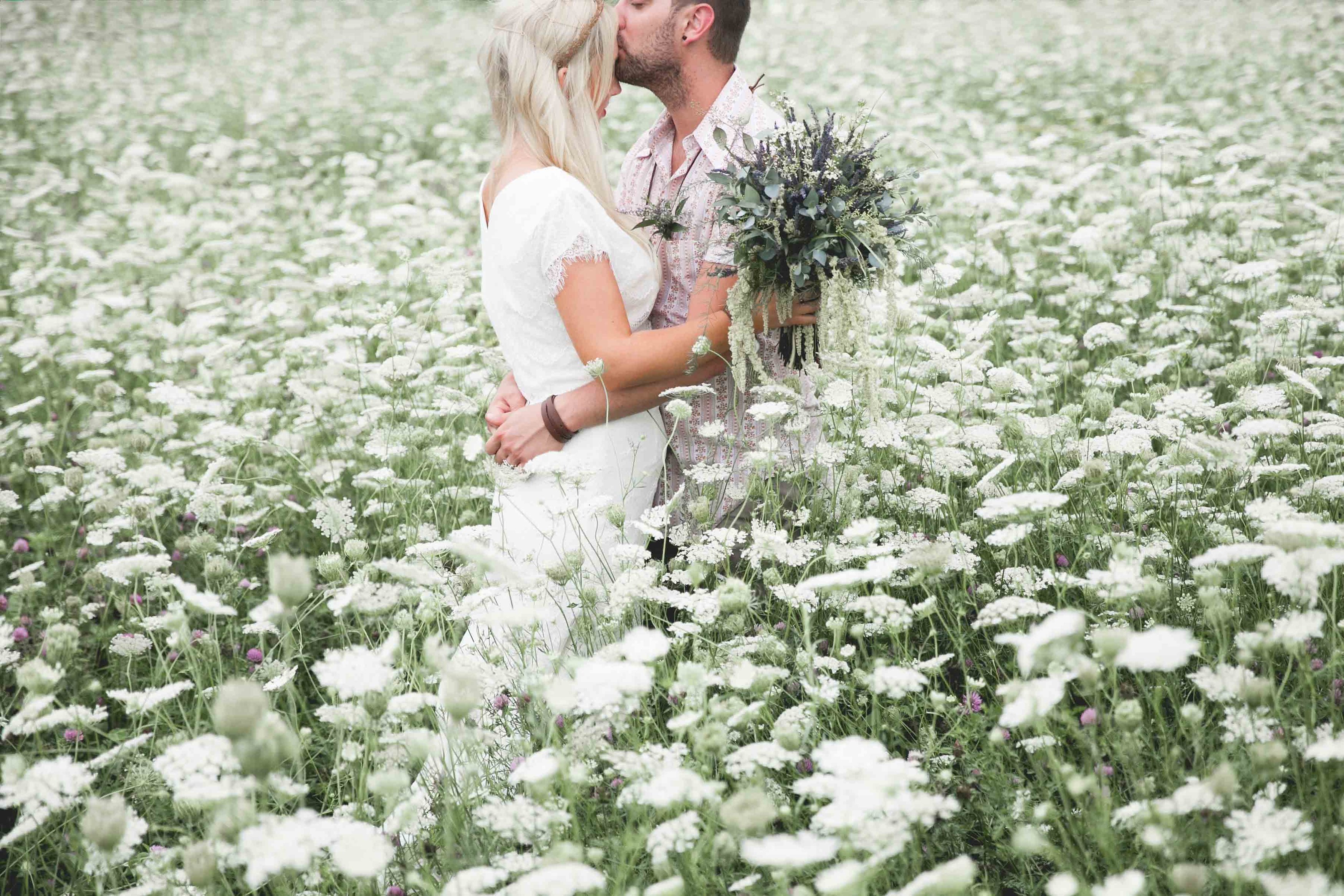 barefoot weddings