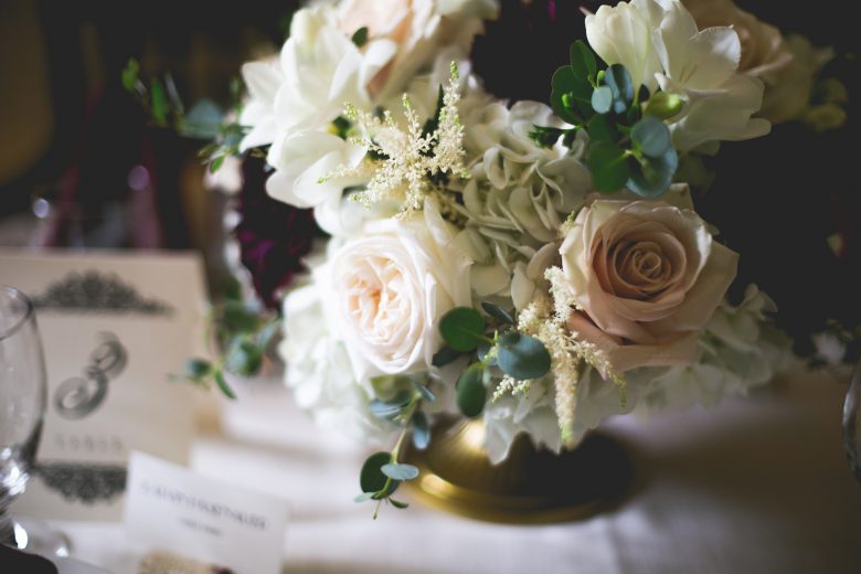floral wedding centerpiece with roses