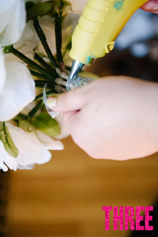 Kitschy Bouquet Tutorial | A Practical Wedding (3)