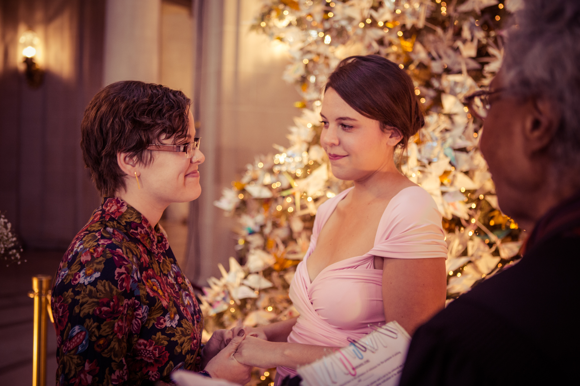 Romantically, Legally Wed At San Francisco City Hall | APW (9)