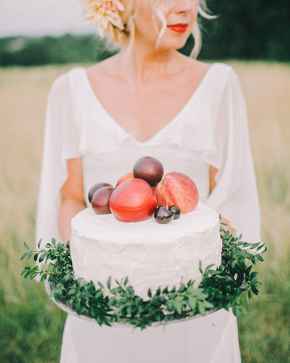 Small Wedding Cake Ideas | A Practical Wedding