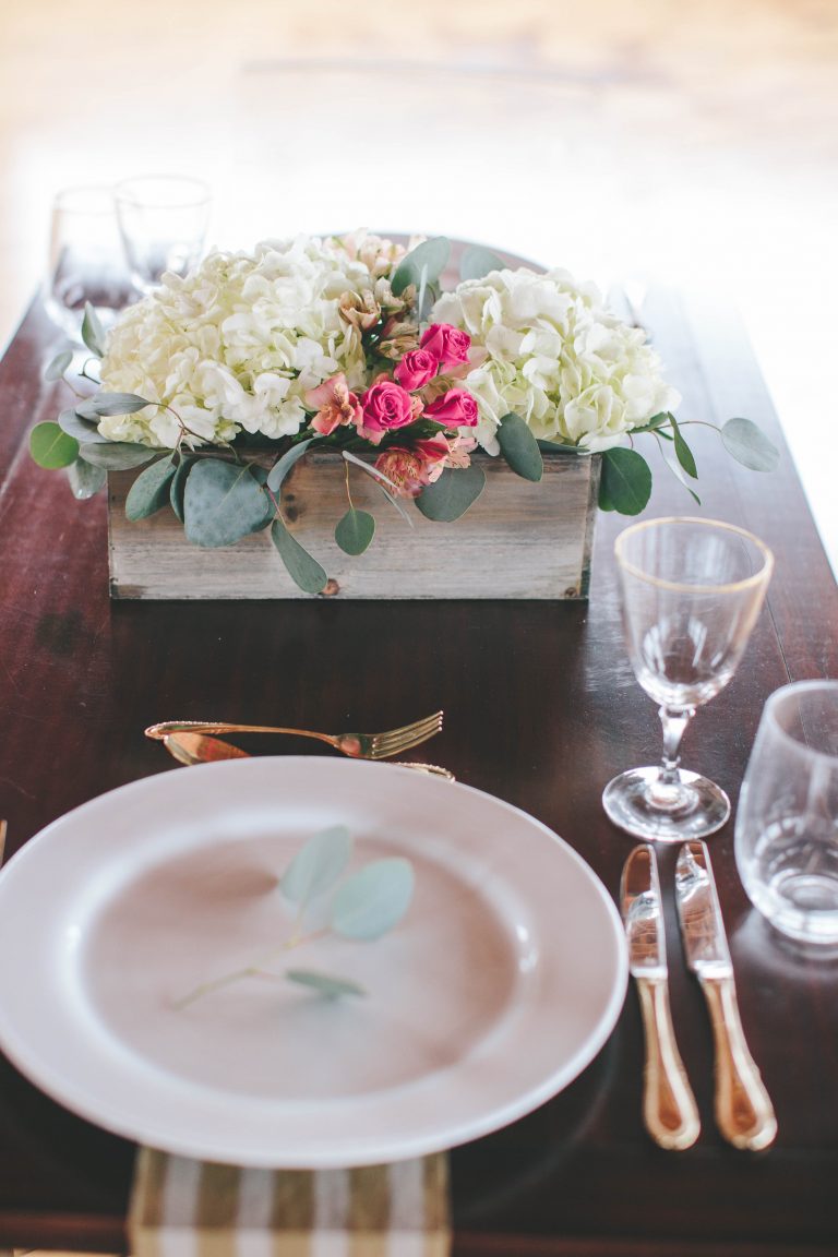 How To A Modern Diy Hydrangea Centerpiece That Anyone Can Make