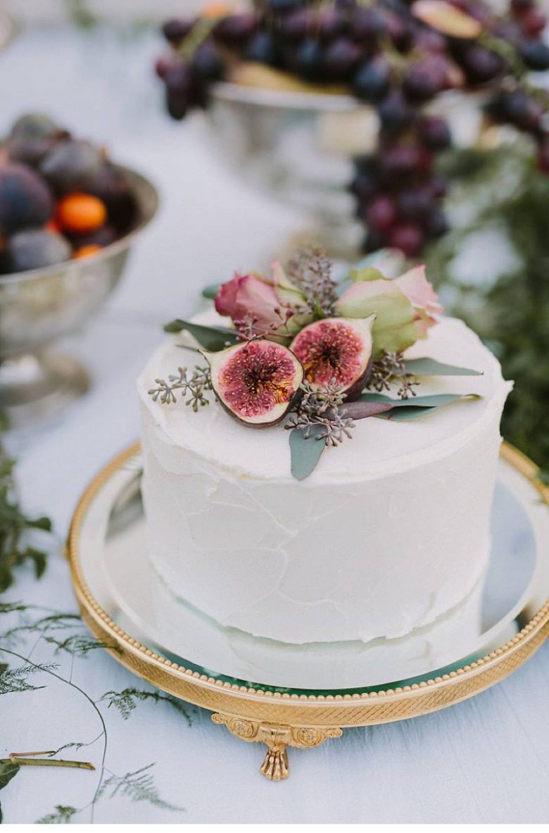 15 Small Wedding Cake Ideas That Are Big on Style | A Practical Wedding