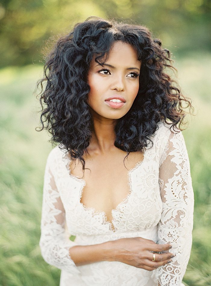 26 Modern Curly Hairstyles That Will Slay On Your Wedding Day A Practical Wedding