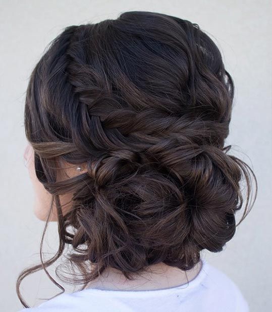 25 curly hairstyles for your wedding day