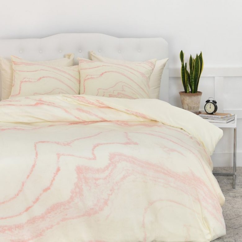 marbled bedding set with millennial pink veining