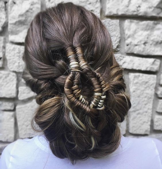 Wedding hairstyle inspired by Game of thrones