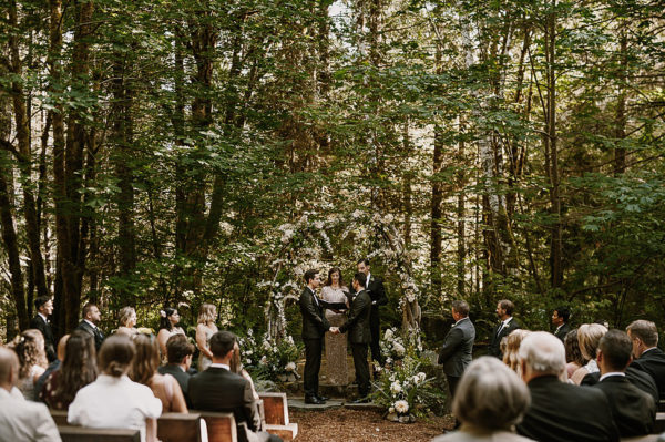 This Is The Longest Wedding Table We've Ever Seen | A Practical Wedding