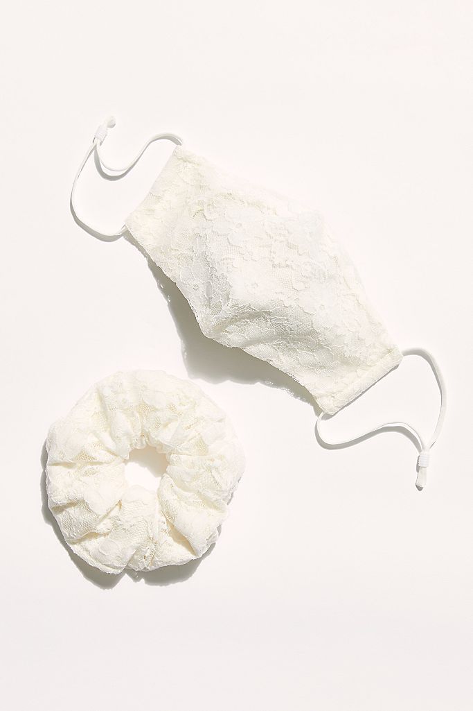 white lace face mask with matching scrunchie