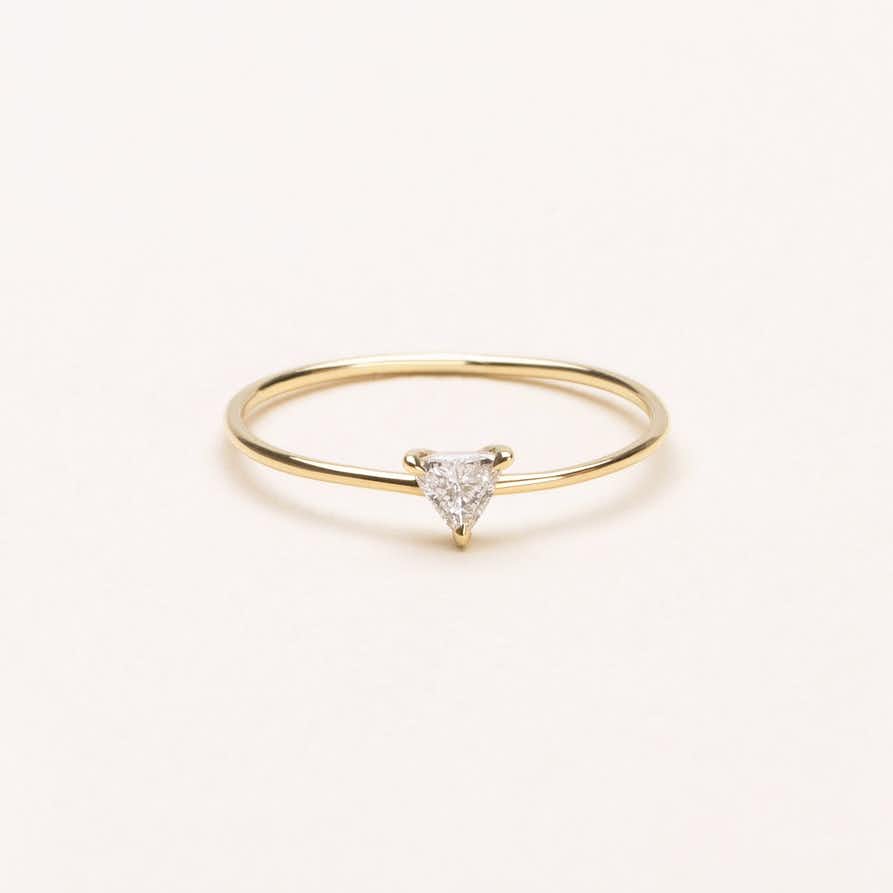 triangle diamond wedding ring