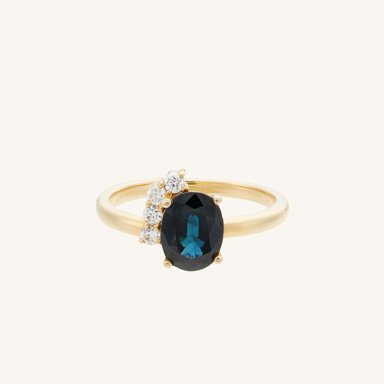 oval cut sapphire ring